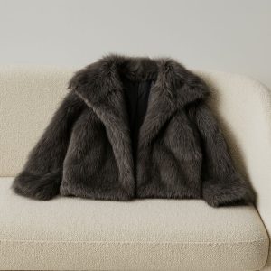 کت خز Petersburg